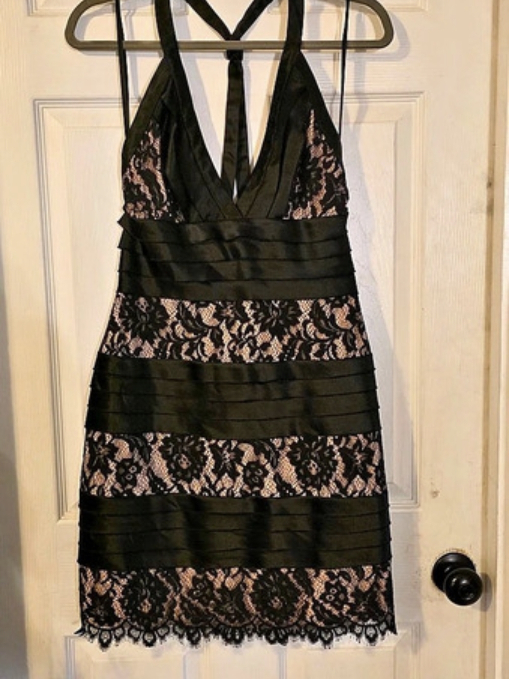 BCBGMAXAZRIA Lace Mini Dress